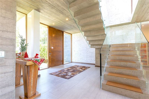 Imagen 10 de 26 de Casa Estilo Moderna, Condominio Los Bosques De Piedra Roja