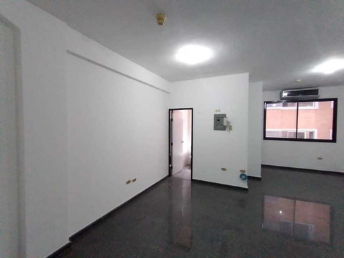Imagen 14 de 16 de Oficina En Urbanizacion La Arboleda, Maracay