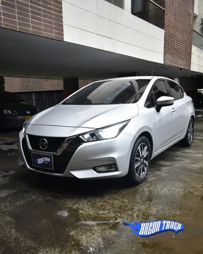 Nissan Versa 1.6 Advance
