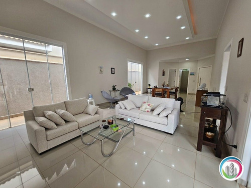 Casa Para Venda No Cond. Villaggio 2 Em Bauru/sp Ou Permuta Por Ap. 03 Dorm. Zona Sul Com + 100 M²