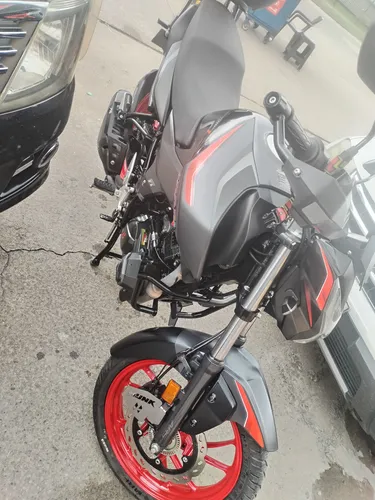 Hero Hunk 160 Rs Modelo 2025