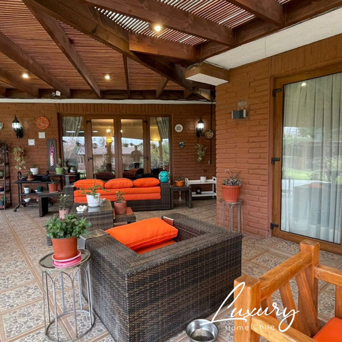 Amplia Casa En Condominio, Venta, La Reina.