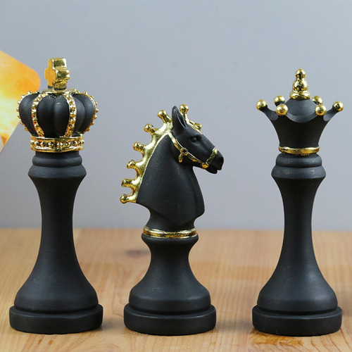 3 Estatuas De Ajedrez Internacionales, Piezas De Negro