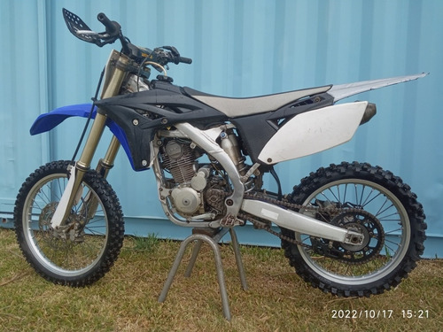 Imagen 1 de 9 de Yamaha Yzf