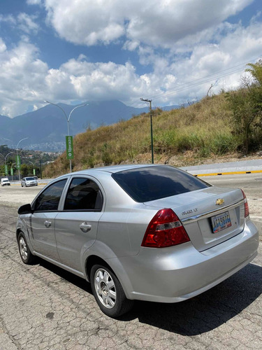 Imagen 3 de 9 de Chevrolet Aveo 2013