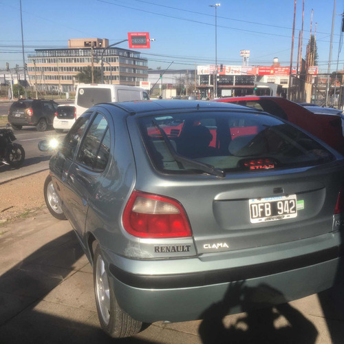 Imagen 7 de 12 de Renault Megane Rxe 5 Ptas 2.0