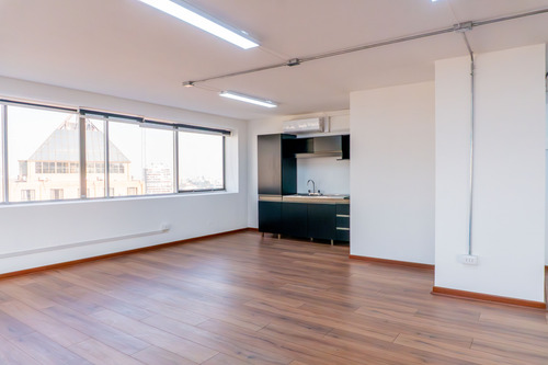 Impecable Oficina Planta Libre, 125 M2, Metro Los Leones