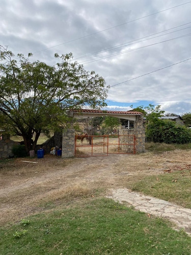 Hermoso Rancho En Los Gavilanes