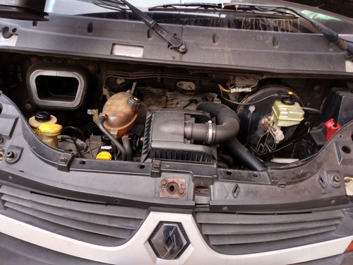 Imagem 5 de 7 de Renault Master 2010 2.5 Dci L2h2 16l 5p