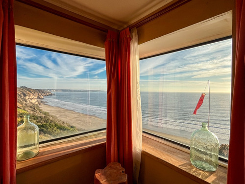 Hostal Con Impresionante Vista En Cerro Tacna, Maitencillo