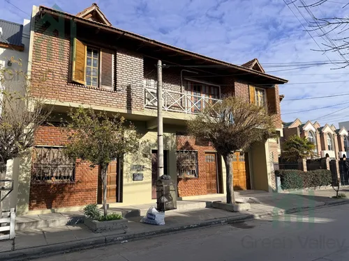Casa En Venta En Barrio Los Olmos Trelew Chubut