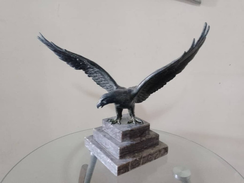 Aguila De Bronce Con Base De Marmol