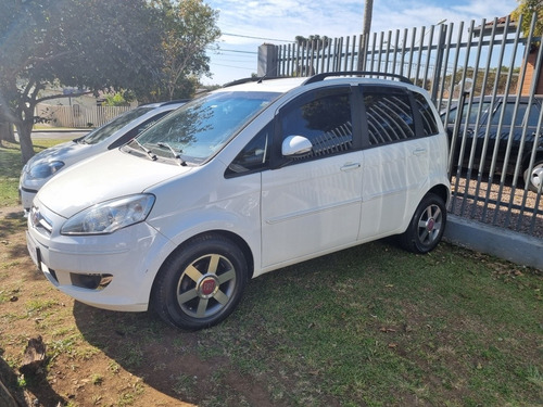 Imagem 5 de 8 de Fiat Idea 2014 1.4 Attractive Flex 5p