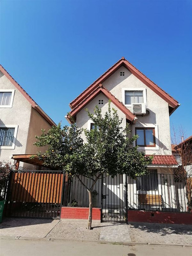 Casa En Venta De 4 Dorm. En Cerrillos