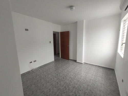Imagen 13 de 17 de Apartamento A Estrenar 3hab