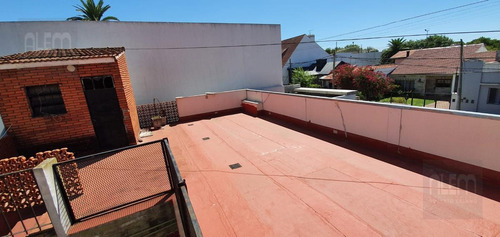 Imagen 20 de 21 de Casa En Una Planta - Muy Buena Ubicación - Adrogué