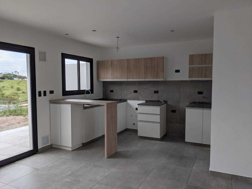 Imagen 2 de 9 de Duplex En Housing Cuesta Colorada La Calera