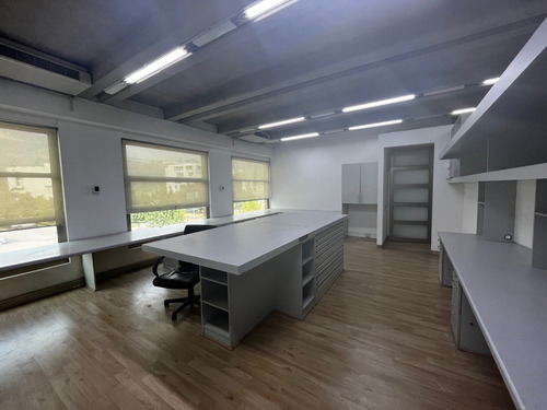 144m2 Habilitada Nororiente Semiamoblada Impecable