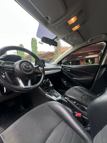 Mazda 2 Grand Touring LX