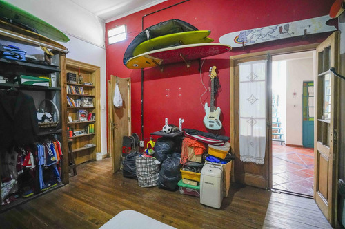 Disfruta De Una Casa Con Jardin, Quincho Y Garage - 5 Ambientes!