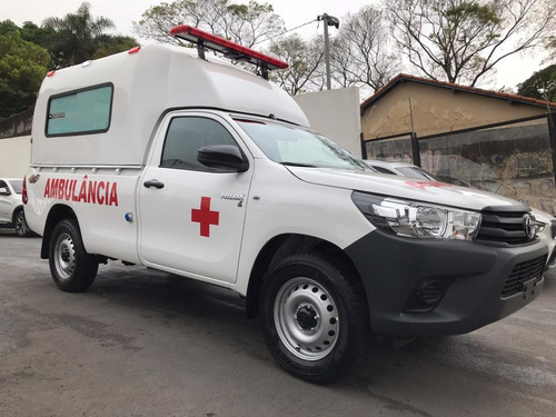 Toyota Hilux Ambulancia 2.8 Tdi Cab. Simples Chassis 4x4 2p