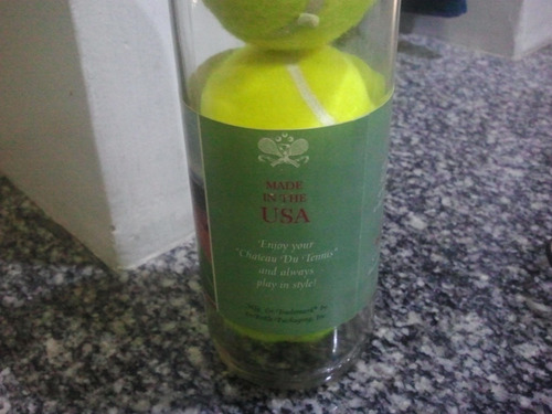 Imagen 3 de 6 de Botella Con Pelotas De Tennis Inside 10 Verdes