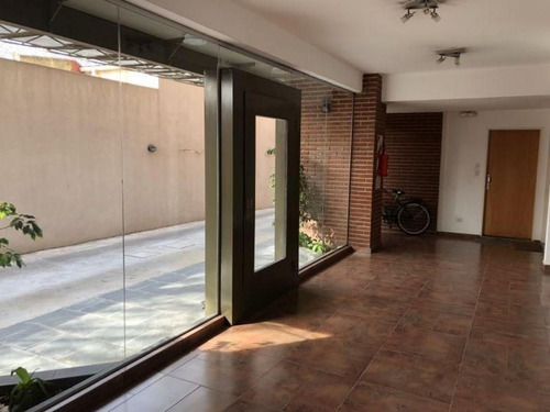Venta - Departamento 2 Ambientes Con Cochera!