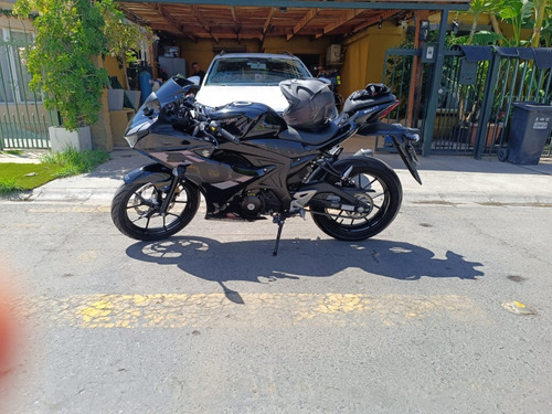 Moto Prácticamente Nueva Con Cambio De Color. Antes Era Azul