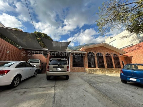 Casa En Venta En Altamira 25-861 Ab