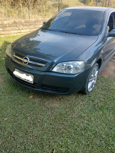 Imagem 3 de 6 de Astra