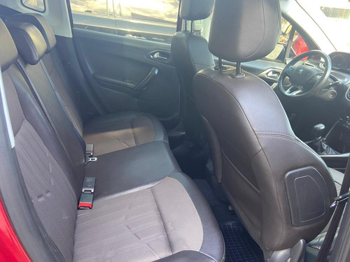 Peugeot 2008 Feline 1.6vti - Divina - Permuto Financio