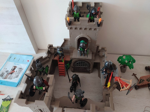 Imagen 3 de 9 de Playmobil Castillo 6002 + 9 Caballeros Medievales