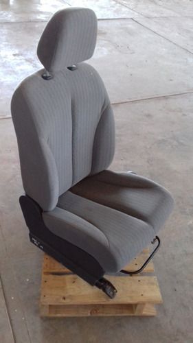 Asiento Delantero Copiloto Nissan Tiida 2007-2014 Original