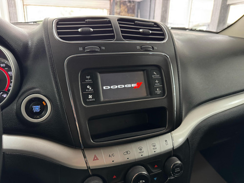 Dodge Journey 2.4 Sxt 7 Pasajeros Plus At