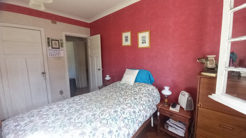Casa Tradicional En Barrio Residencial De Suárez Mujica