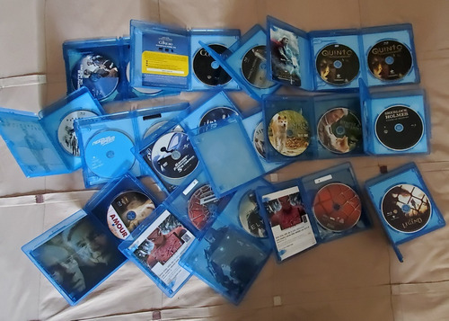 40 Películas Originales Varias (17 Blu-ray Disc+23 Dvd) (Usado)