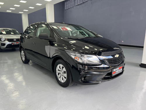 Chevrolet Onix ONIX HATCH JOY 1.0 8V FLEX 5P MEC.