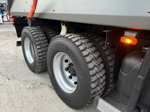 Caminhão Caçamba Basculante Vw 31320 2024 Traçado Ñ 31330