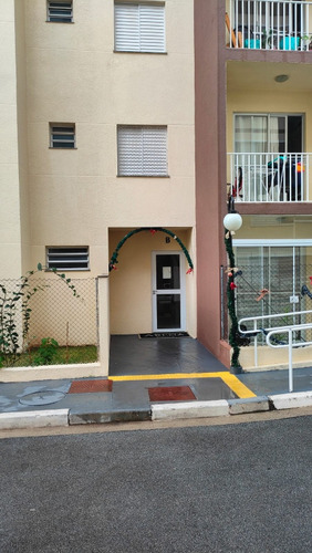 Apartamento De 2 Dormitórios Com Terraço E Vaga De Garagem