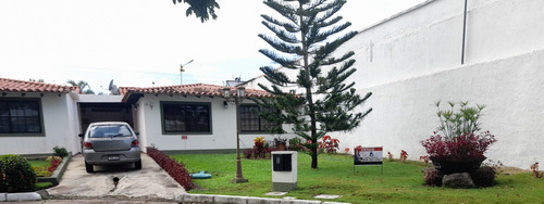 Casa De Esquina En Venta En Urb. El Portal De Tipuro Maturín