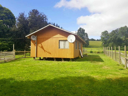 Casa En El Campo Con Casa De Huespedes (85523)