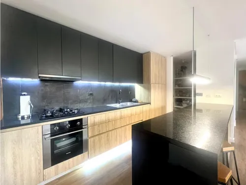 Apartamento Amoblado En Arriendo En El Poblado Parte Alta