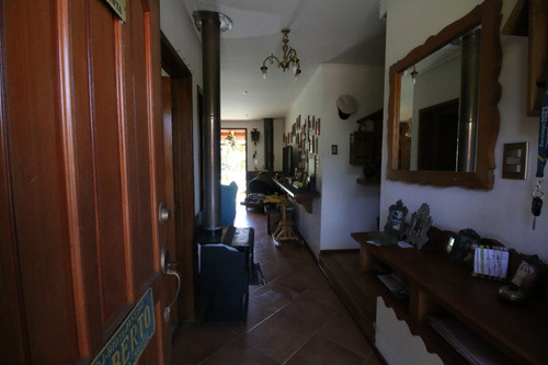 Especatular Casa Con Gran Seguridad A 5km De Playa Algarrobo