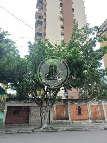 Apartamento Urb. El Centro, Res. Petunia, Av. Bermudez Maracay 012jsc