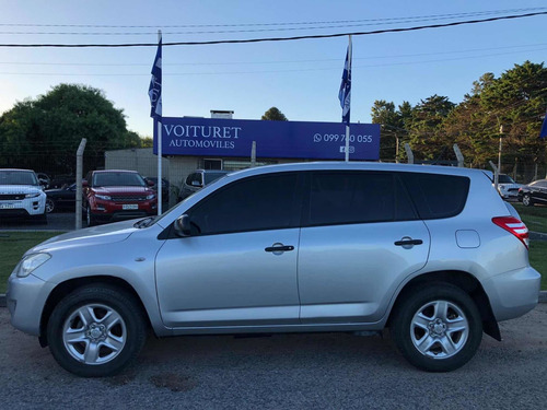 Toyota Rav4 2.4 4x2 At 2010