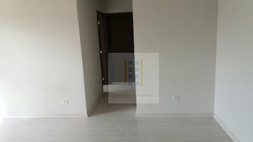 Apartamento Capão Raso - 2 Quartos, 1 Suíte - Ap0938