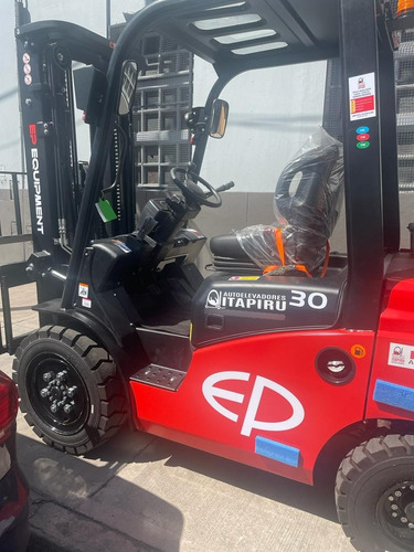 Imagen 2 de 25 de Autoelevador 3tn Diesel Motor Nissan Td27 Japonés Autom. Okm