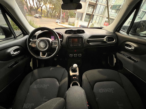 Imagen 19 de 22 de Jeep Renegade 2016 1.8 Sport