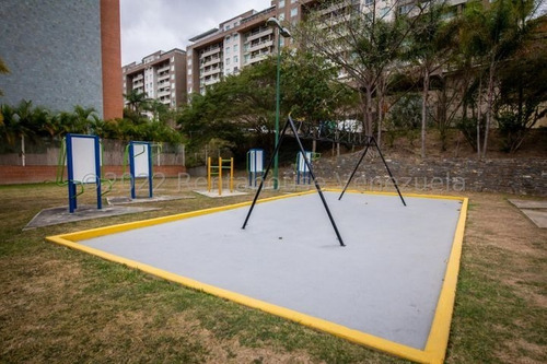 Imagen 26 de 28 de Mls #22-23505 Acogedor Apartamento Actualizado, En Una De Las Mejores Urbanizaciones De Caracas Que Dispone De 2 Pozos Profundos, Por Lo Que Nunca Falta El Agua. Afm.