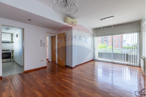 Departamento 2 Dormitorios Venta La Plata Cochera